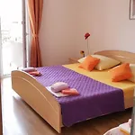 Appartamento Mate Baška Voda