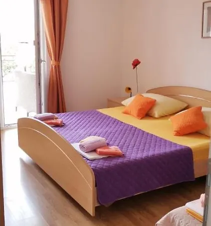 Apartment Mate Baska Voda