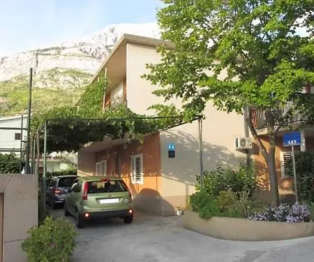 Apartment Mate